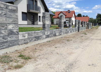 Zdjęcie przedstawiające ofertę Budowa ogrodzeń – panelowe, murowane, betonowe, gabionowe